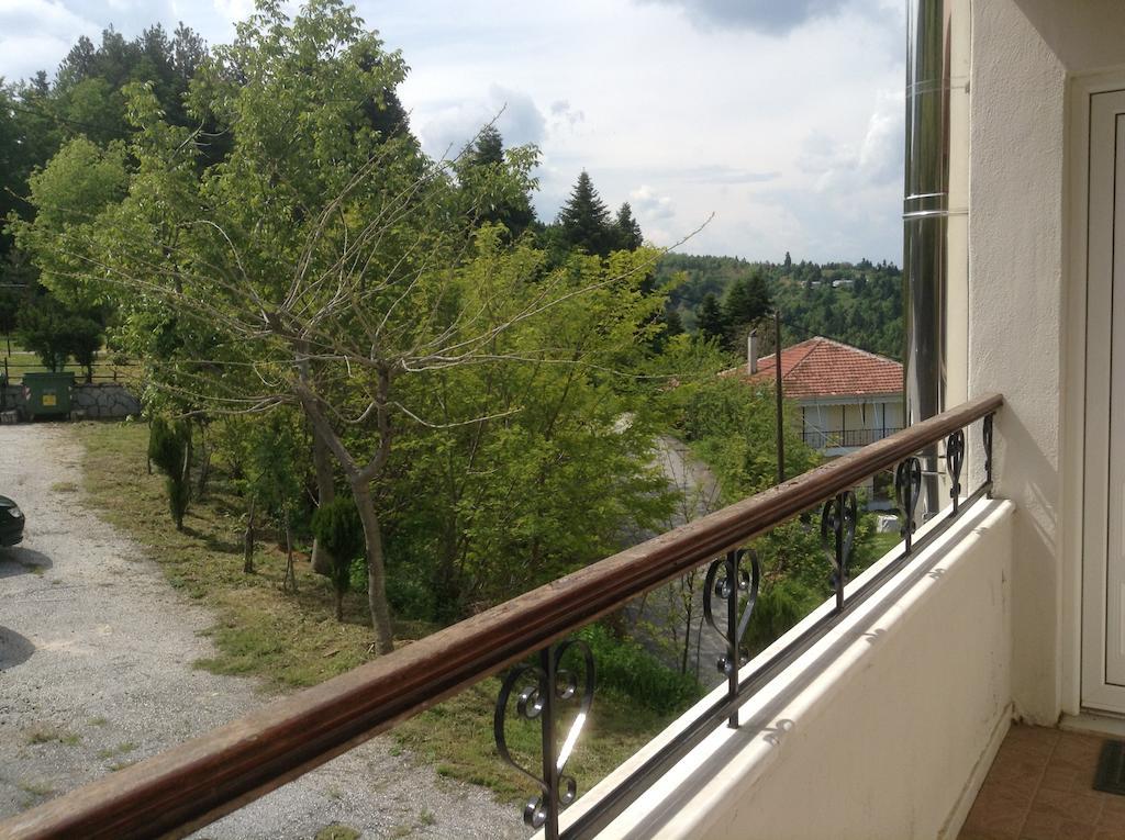 Hotel Πανδοχείο Λίμνης Πλαστήρα Kastanéa Exteriér fotografie