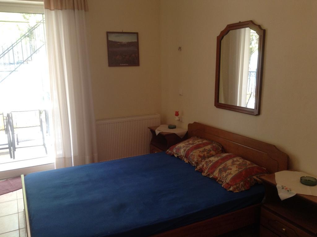 Hotel Πανδοχείο Λίμνης Πλαστήρα Kastanéa Pokoj fotografie